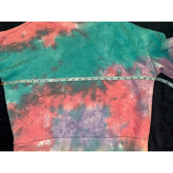 NWOT TIE DYE SWEATSHIRT IN GREAT COLORS! - Picture 4 of 5